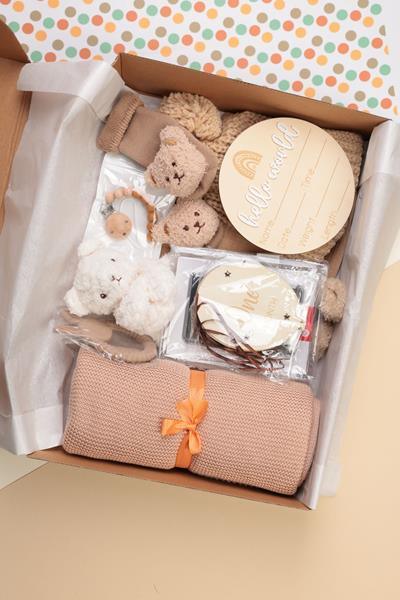 Welcome To The World Box - Peekabox